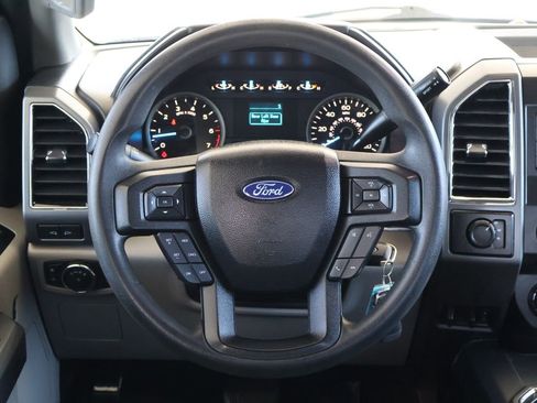Used 2017 Ford F150 XLT image 28