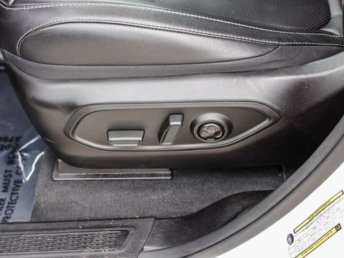 Certified 2024 Jeep Grand Cherokee L Limited w/ Luxury Tech Group II image 27