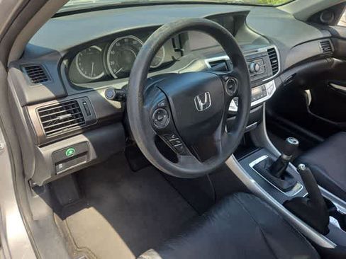Used 2014 Honda Accord EX image 10
