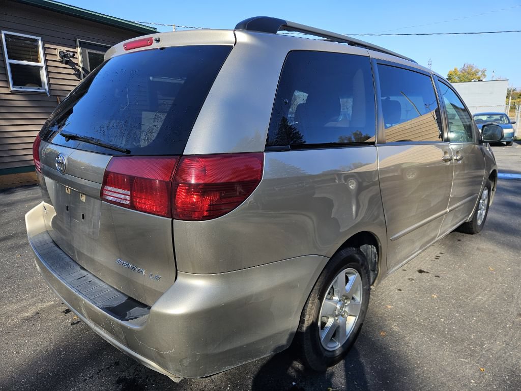 Used 2005 Toyota Sienna CE FWD image 10