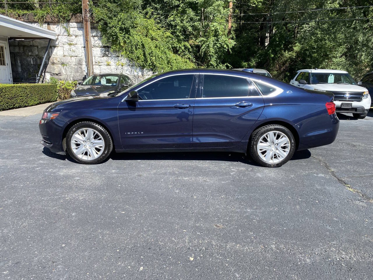 Used 2017 Chevrolet Impala LS FWD image 2