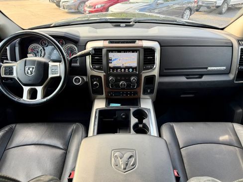 Used 2014 RAM 2500 Laramie w/ Black Appearance Group AWD/4WD image 12