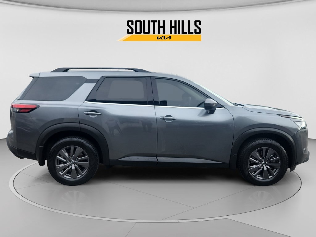 Used 2022 Nissan Pathfinder SV w/ SV Premium Package AWD/4WD image 6