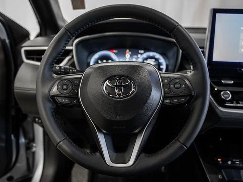 Used 2026 Toyota Corolla Cross XSE image 31