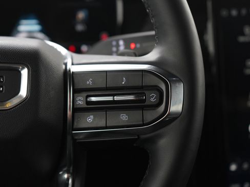 Used 2024 GMC Acadia Elevation w/ Luxury Package AWD/4WD image 28
