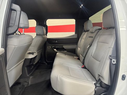 Used 2025 Toyota Tundra Limited image 17