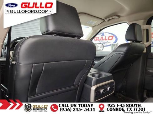 Used 2024 Ford Expedition XLT image 16