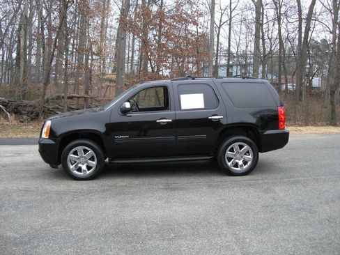 Used 2013 GMC Yukon SLE w/ Convenience Package image 11