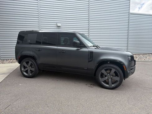 Used 2024 Land Rover Defender 110 Carpathian Edition image 5