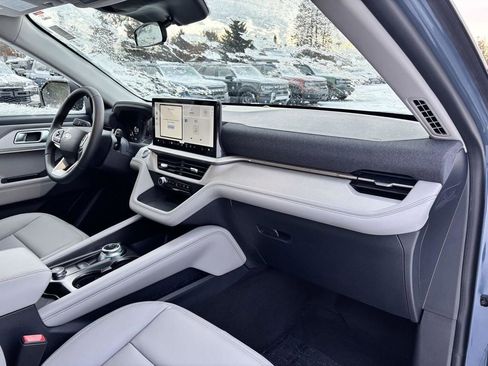 New 2026 Ford Explorer Active w/ Active Comfort Package image 19