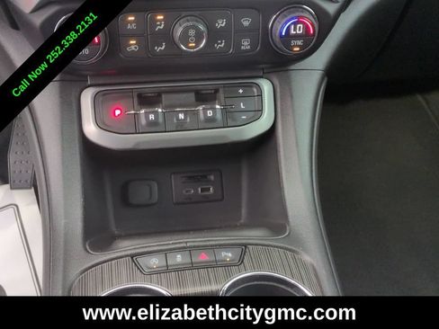Used 2021 GMC Acadia SLT w/ LPO, 'HIT The Road' Package FWD image 16