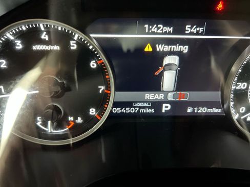 Used 2023 Mitsubishi Outlander SE image 13