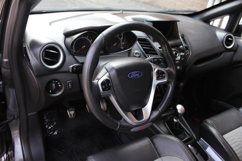 Used 2018 Ford Fiesta ST FWD image 9