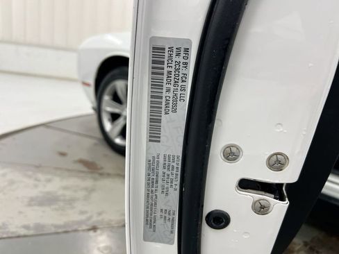 Used 2020 Dodge Challenger SXT image 27