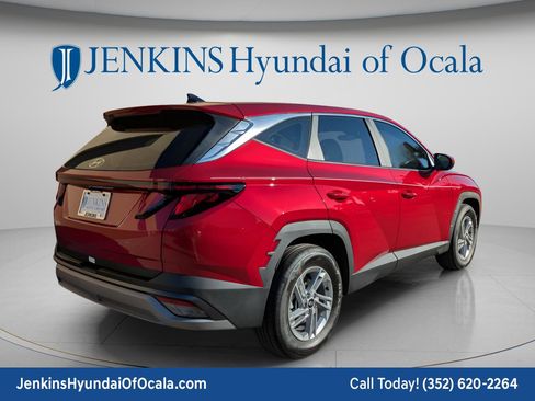 New 2026 Hyundai Tucson SE image 3