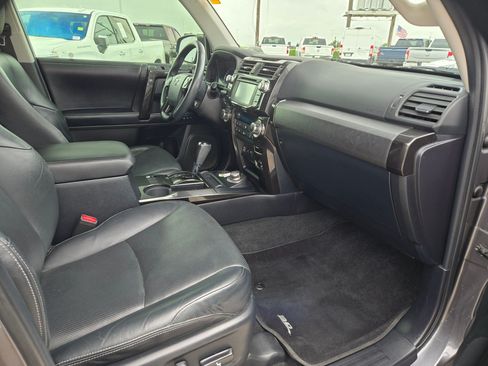 Used 2019 Toyota 4Runner Limited AWD/4WD image 24