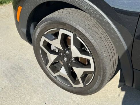 Used 2023 Hyundai Santa Cruz Limited AWD/4WD image 5