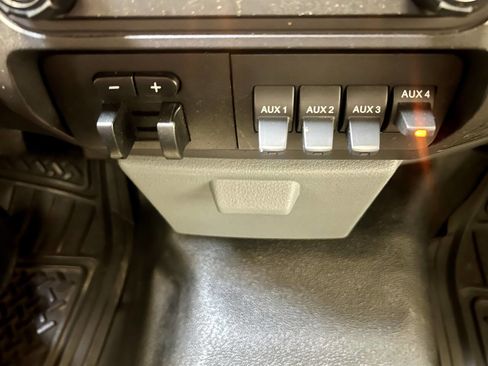 Used 2013 Ford F250 XL image 29