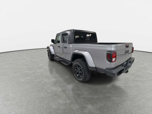 Used 2021 Jeep Gladiator Sport AWD/4WD image 7