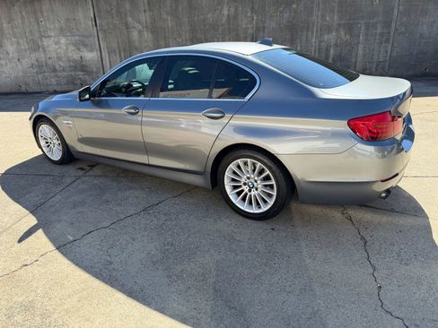 Used 2011 BMW 535i xDrive Sedan image 3