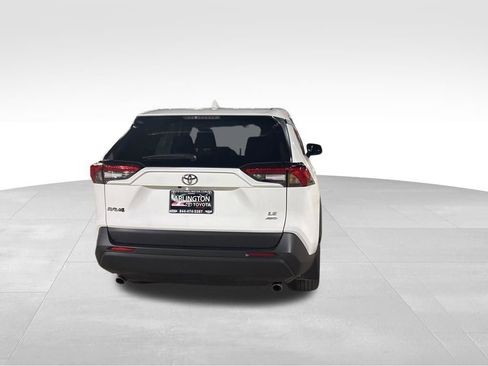 Used 2024 Toyota RAV4 LE image 5