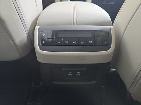 New 2026 Nissan Pathfinder SL FWD image 26