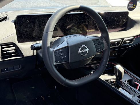 Used 2026 Nissan Sentra SR w/ Floor Mat Package FWD image 6