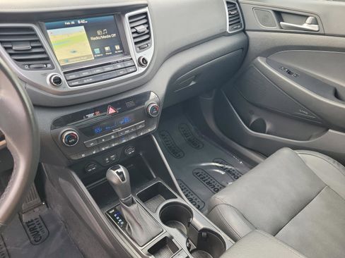 Used 2017 Hyundai Tucson Limited w/ Limited Ultimate Package 03 image 35