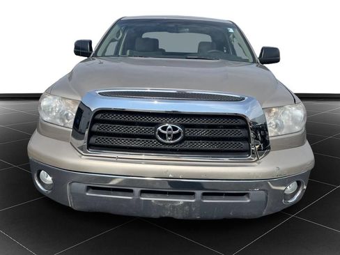 Used 2008 Toyota Tundra 4x4 CrewMax w/ Tow Pkg image 8