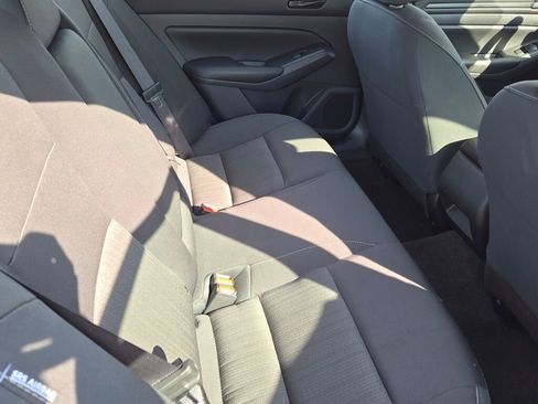 Used 2025 Nissan Altima 2.5 S FWD image 10