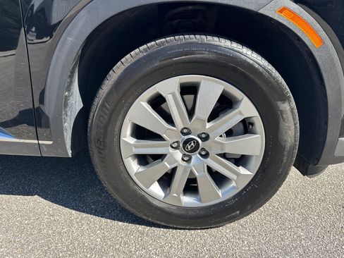 Certified 2025 Hyundai Palisade SEL image 12