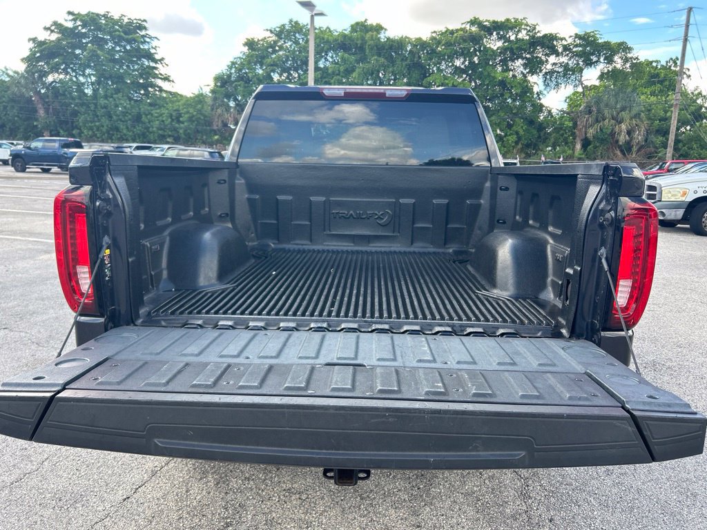 Used 2025 GMC Sierra 1500 SLT RWD image 31