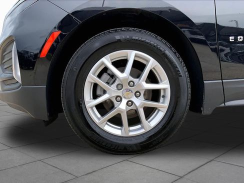 Certified 2024 Chevrolet Equinox LT FWD image 11