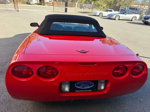 Used 2002 Chevrolet Corvette Convertible 2D w/ Preferred Equipment Group2 image 8