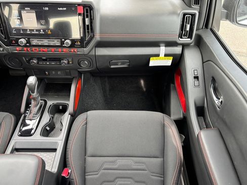 New 2025 Nissan Frontier Pro-X image 17