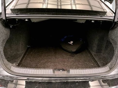 Used 2021 Volkswagen Jetta R-Line FWD image 33