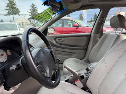 Used 2001 Nissan Maxima SE w/ (W08) Meridian Edition Pkg image 15