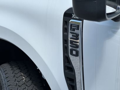 New 2025 Ford F350 XLT w/ 360-Degree Camera Package
