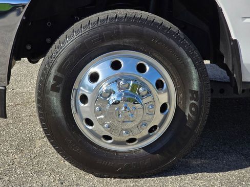 Used 2025 RAM 3500 Tradesman w/ Chrome Appearance Group image 22