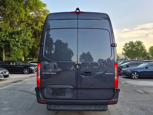 Used 2026 Mercedes-Benz Sprinter 2500 image 6