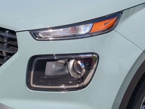 New 2026 Hyundai Venue SEL FWD image 11