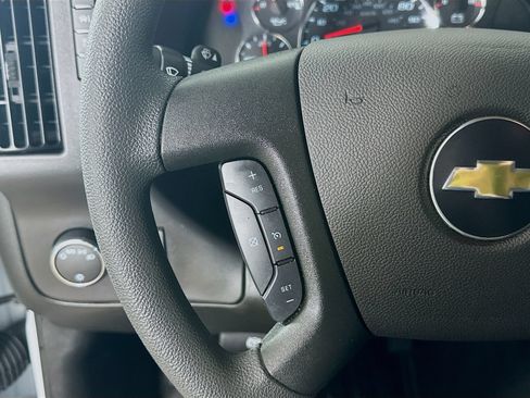 Used 2025 Chevrolet Express 2500 w/ Enhanced Convenience Package RWD image 17