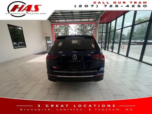 Used 2024 Volkswagen Tiguan Wolfsburg Edition AWD/4WD image 5
