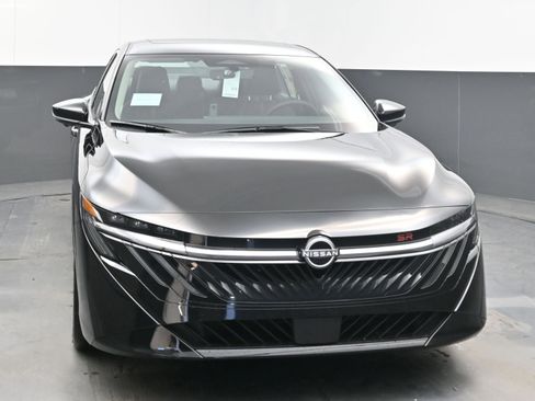 New 2026 Nissan Sentra SR w/ SR Premium Package image 2