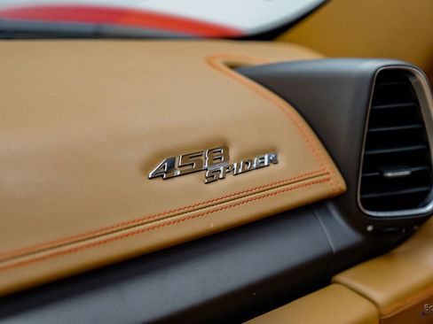 Used 2013 Ferrari 458 Spider image 93