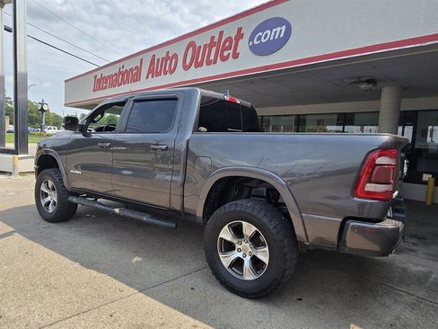 Used 2019 RAM 1500 Laramie w/ Sport Appearance Package AWD/4WD image 8