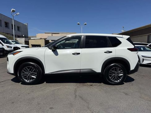 Used 2022 Nissan Rogue S FWD image 7