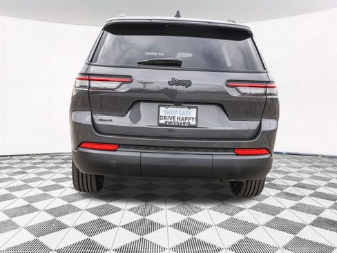 New 2025 Jeep Grand Cherokee L Altitude image 14