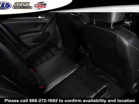 Used 2017 Volkswagen Golf R 4-Door AWD/4WD image 18