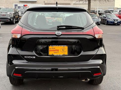 Used 2025 Nissan Kicks Play S image 4